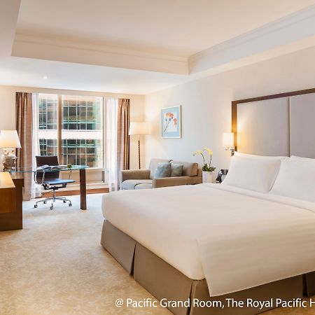 The Royal Pacific Hotel & Towers Гонконг Номер фото